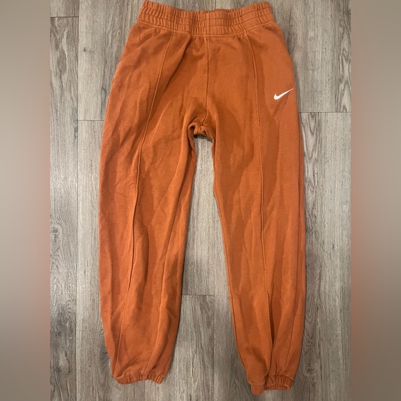 Nike Pants & Jumpsuits Nike Sportswear Essential Collection Burnt
